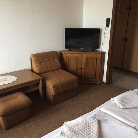 Ilona Panzio Otel Balatonlelle Dış mekan fotoğraf
